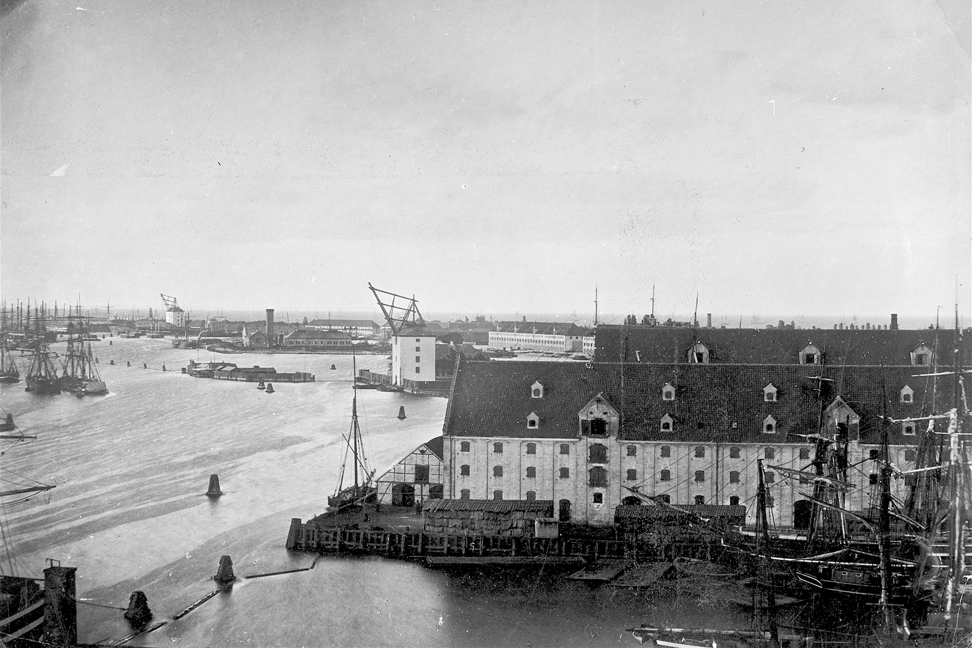 Mastekran på Christiansholm. Ca 1865. Københavns Bymuseum.