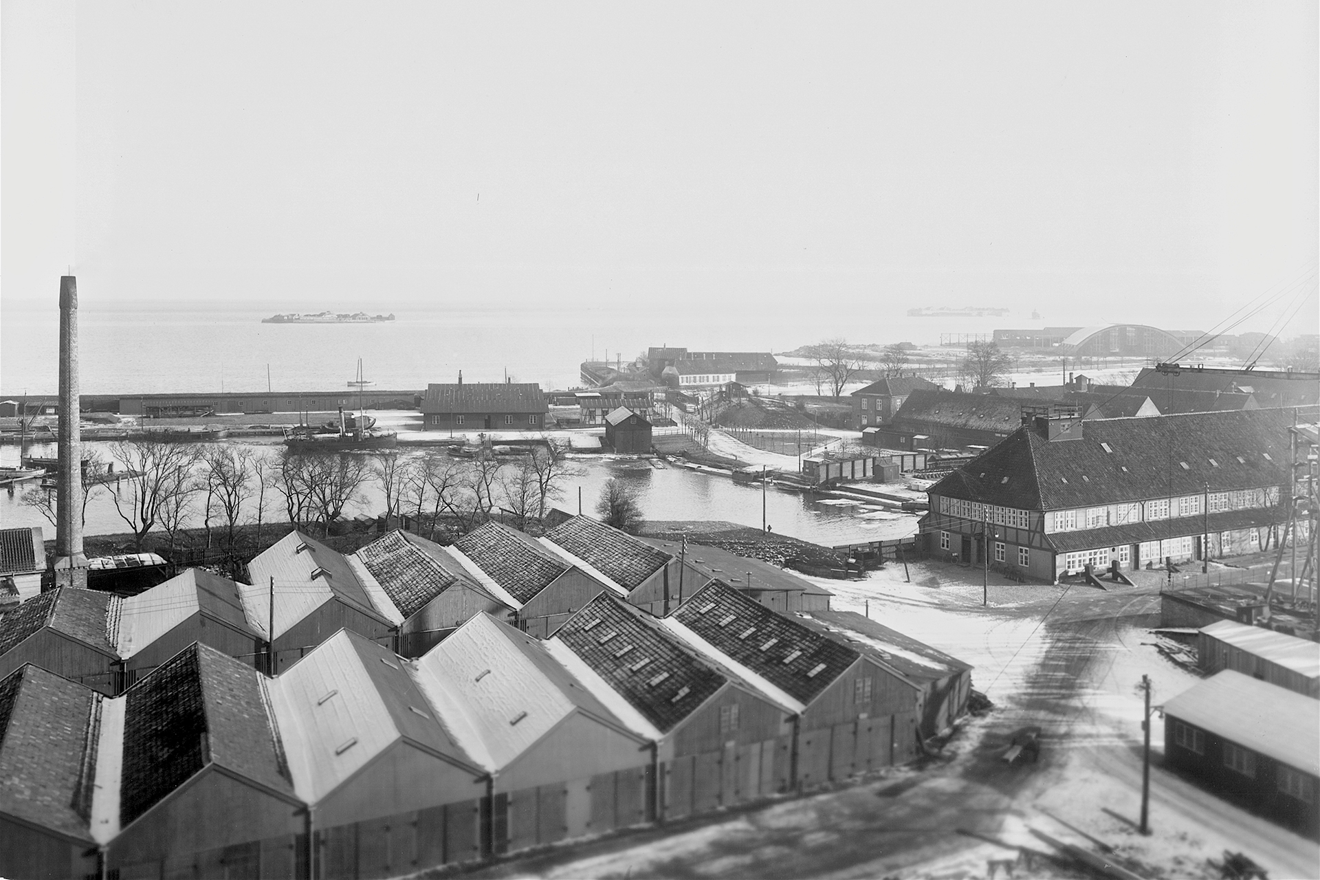 Nyholm 1920. I baggrund til højre Quintus og Luftmarinestationen.