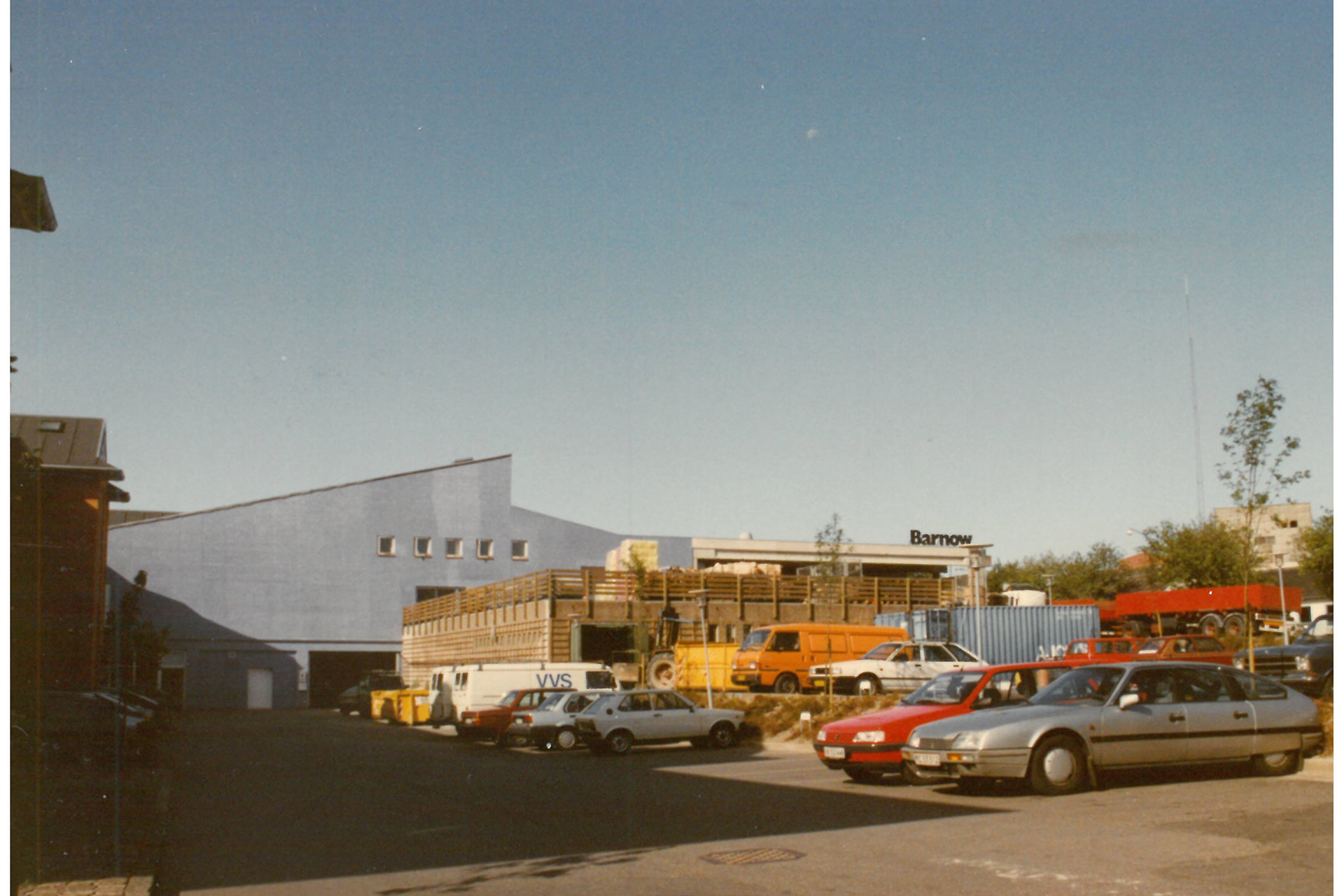 Foto af mejeribygning i 1990